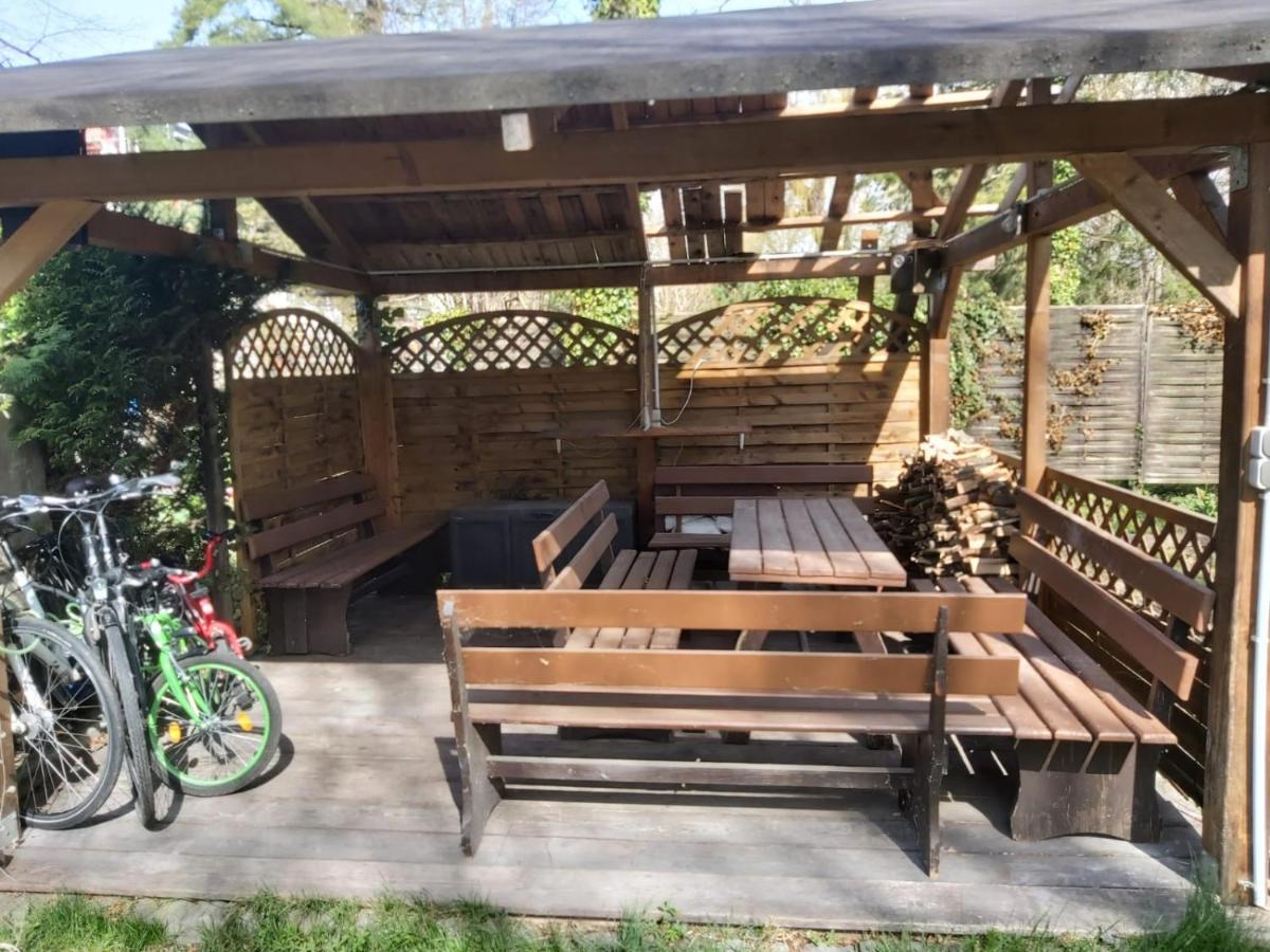 Ferienwohnung Mit 123Qm Fuer 8 Personen Mit Sehr Grossem Garten, Einfache Innen-Ausstattung لبسيا المظهر الخارجي الصورة