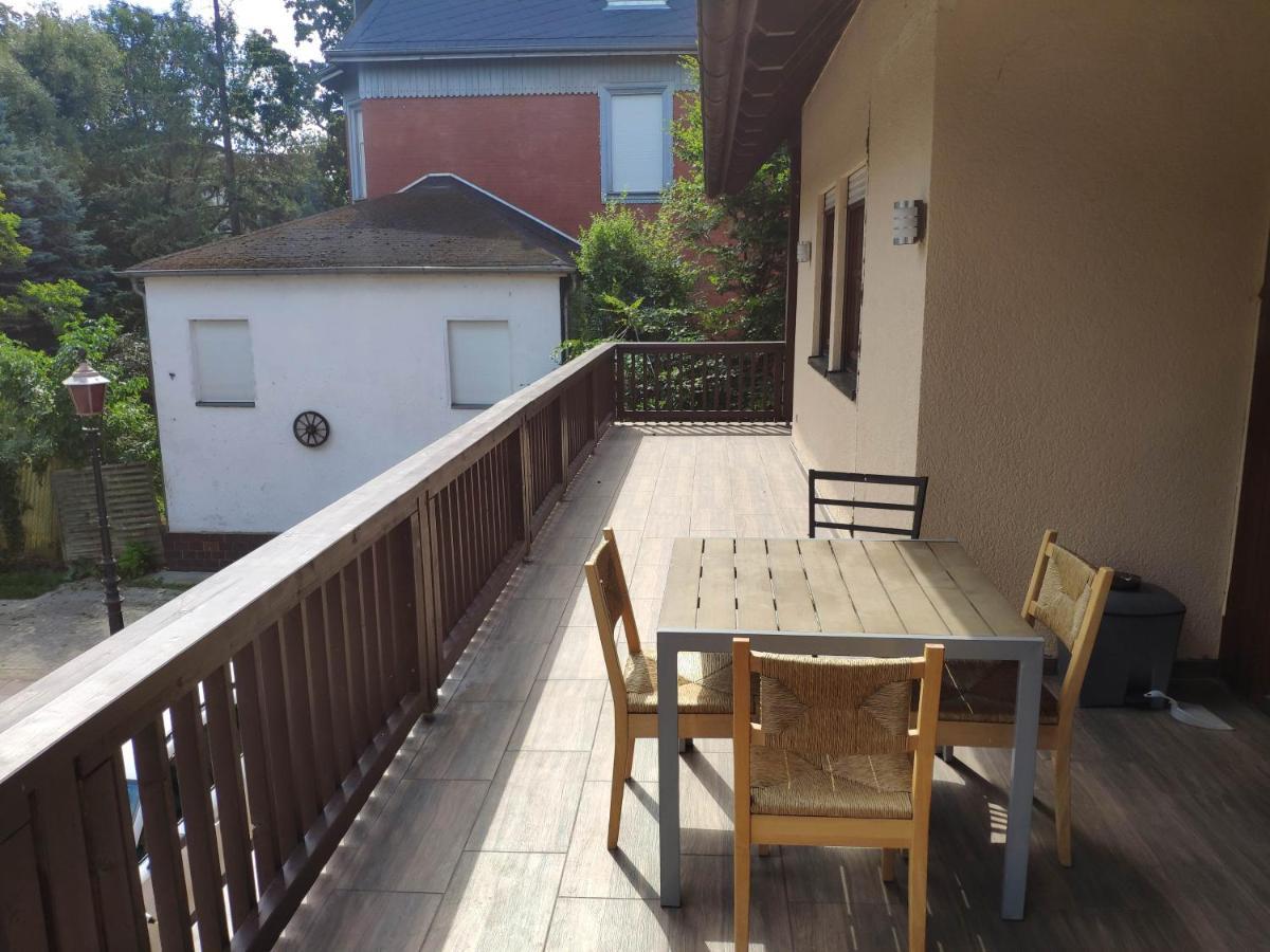 Ferienwohnung Mit 123Qm Fuer 8 Personen Mit Sehr Grossem Garten, Einfache Innen-Ausstattung لبسيا المظهر الخارجي الصورة