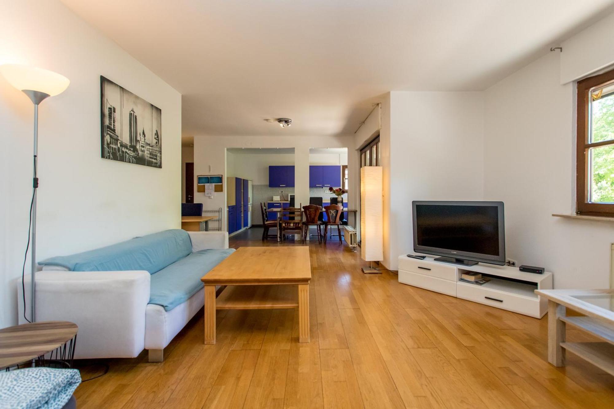 Ferienwohnung Mit 123Qm Fuer 8 Personen Mit Sehr Grossem Garten, Einfache Innen-Ausstattung لبسيا المظهر الخارجي الصورة
