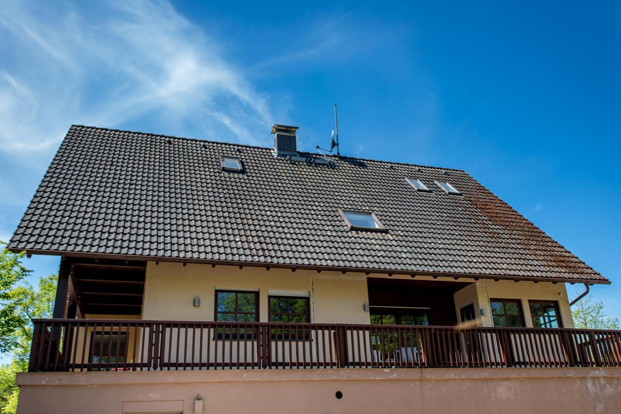 Ferienwohnung Mit 123Qm Fuer 8 Personen Mit Sehr Grossem Garten, Einfache Innen-Ausstattung لبسيا المظهر الخارجي الصورة